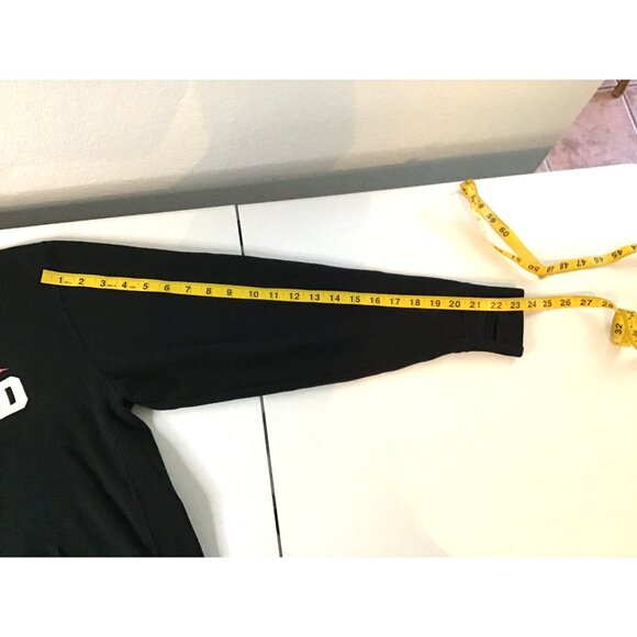 MEN'S BLACK FRONT GRAPHIC PULLOVER KANGAROO POCKET HOODIE SWEATER SIZE MEDIUM - Picture 3 of 6